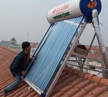 太阳能热水器漏水